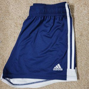 Women's Adidas Tastigo 19 Athletic Shorts - Size L